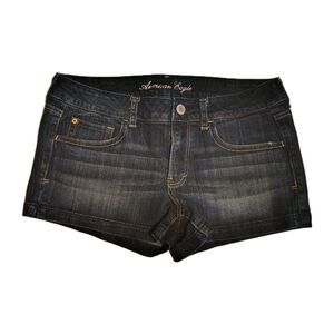american eagle Woman stretch shorts size 2